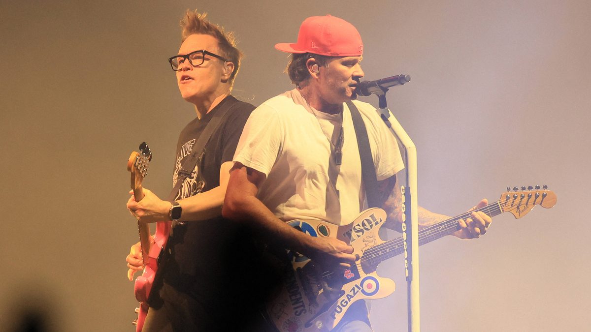 Blink-182 Shocks Lollapalooza With Chappell Roan Cover
