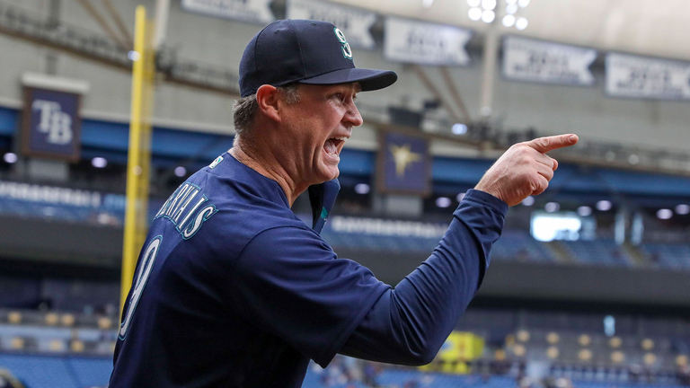 Mariners Fire Scott Servais After Nine Seasons