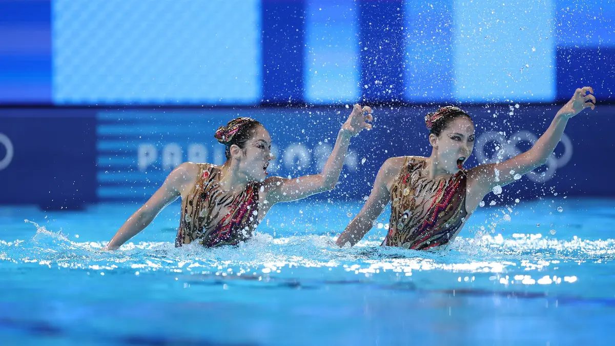 AUGUST 10: Wang Liuyi and Wang Qianyi of Team China compete during the Artistic Swimming