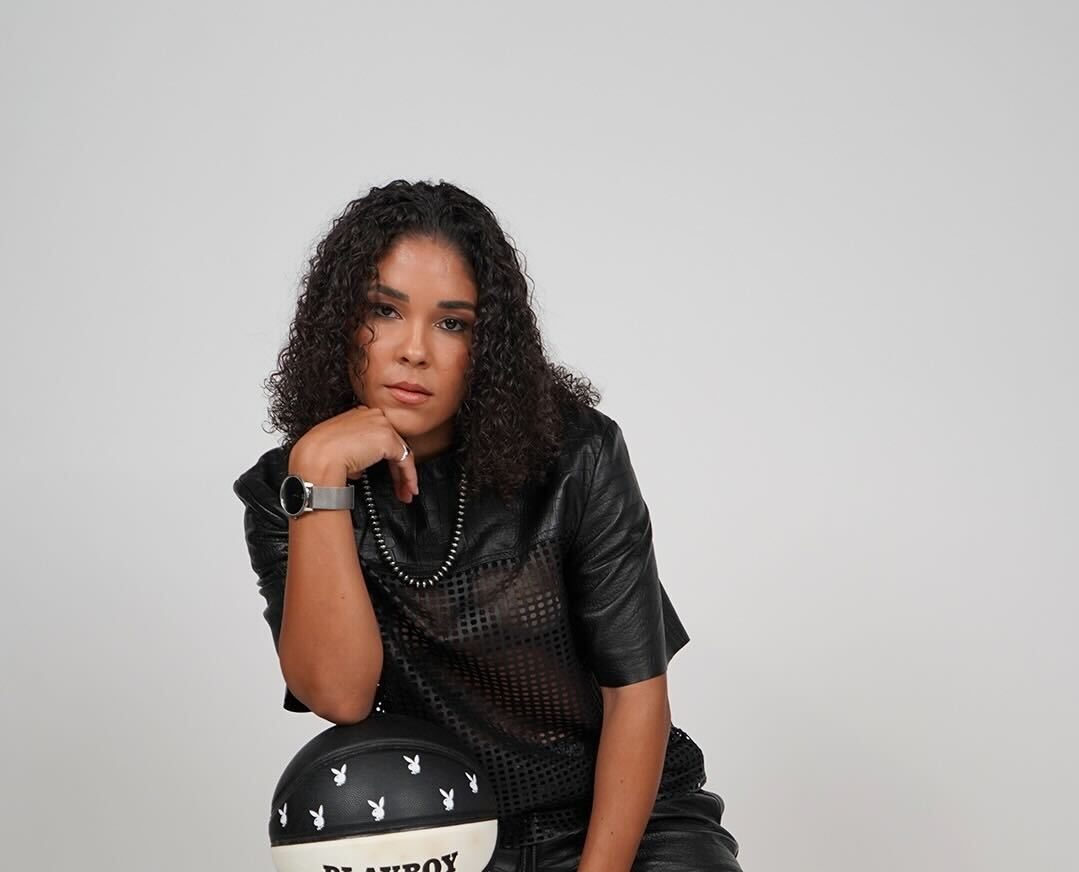 Crissa Jackson is an influencer known for making basketball related content. She also played professionally for the Harlem Globetrotters.