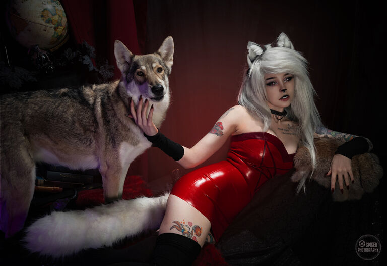 Ember Wolf’s Loona Cosplay Is Devilishly Sexy