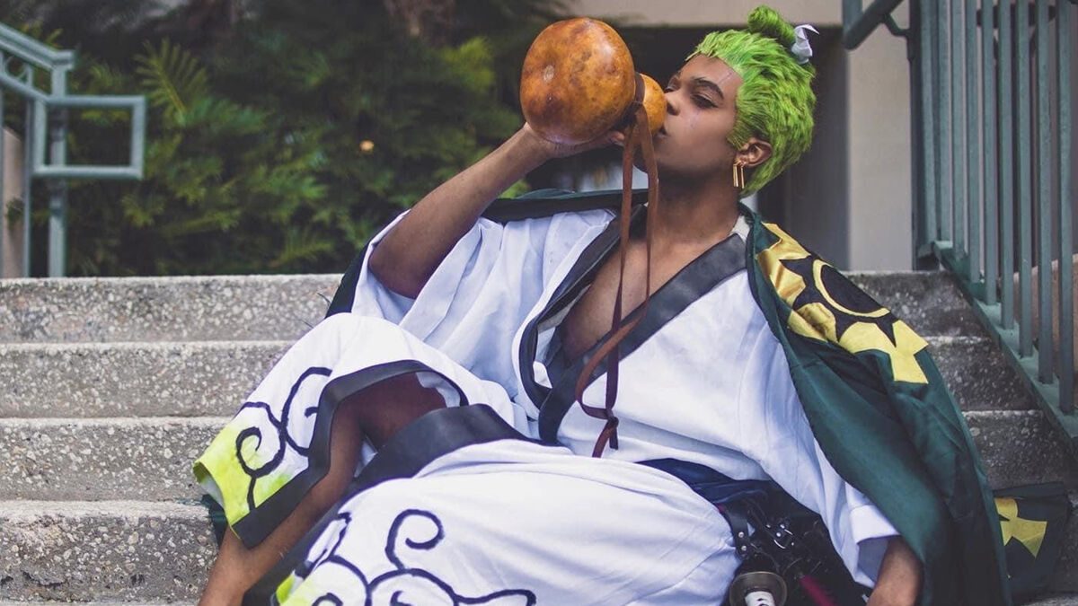 Jihatsu as Roronoa Zoro