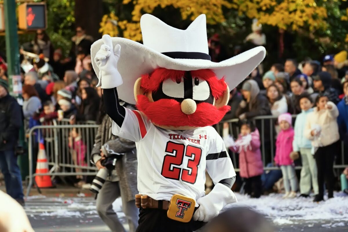 College Football Week 10: Best Bets for Games on Saturday, Nov 1, 2025