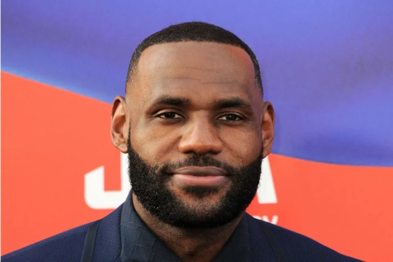 LeBron James Makes History Again to Close Out First Half