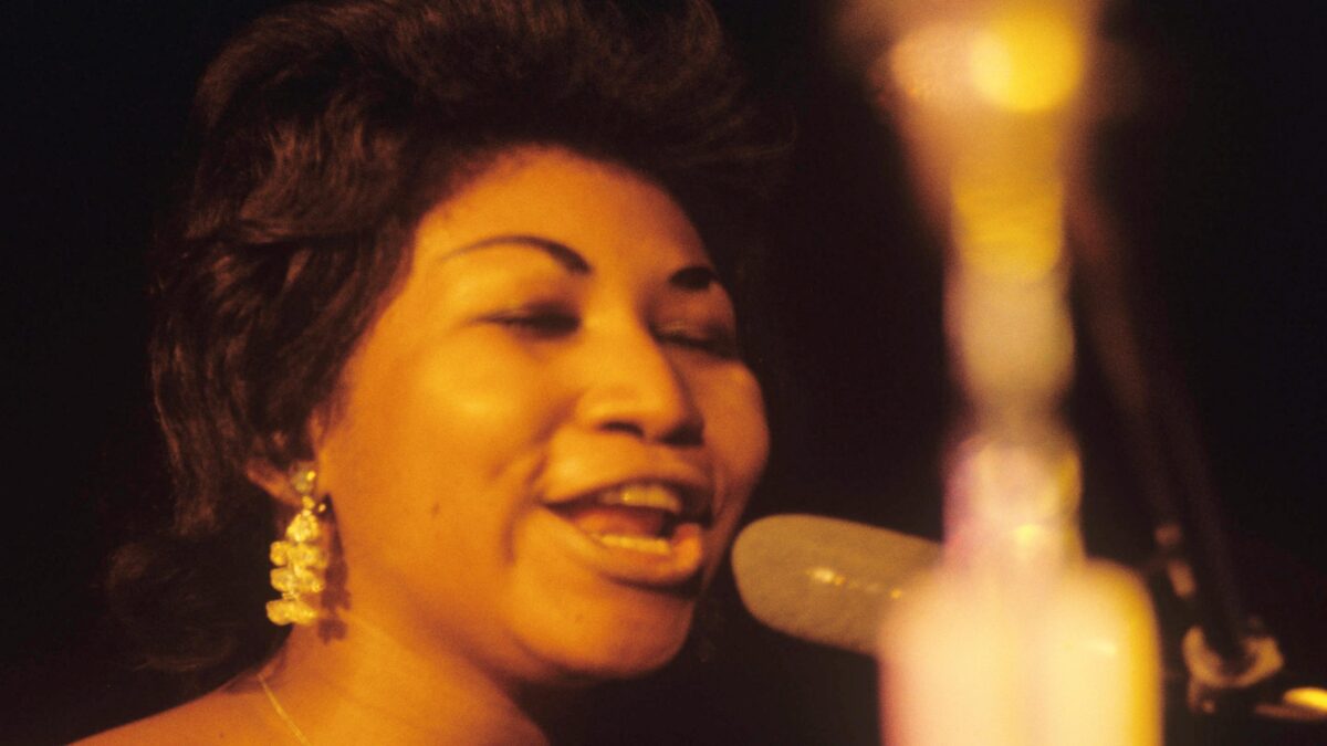 16Aretha Franklin circa 1960 by W Burton_02.jpg