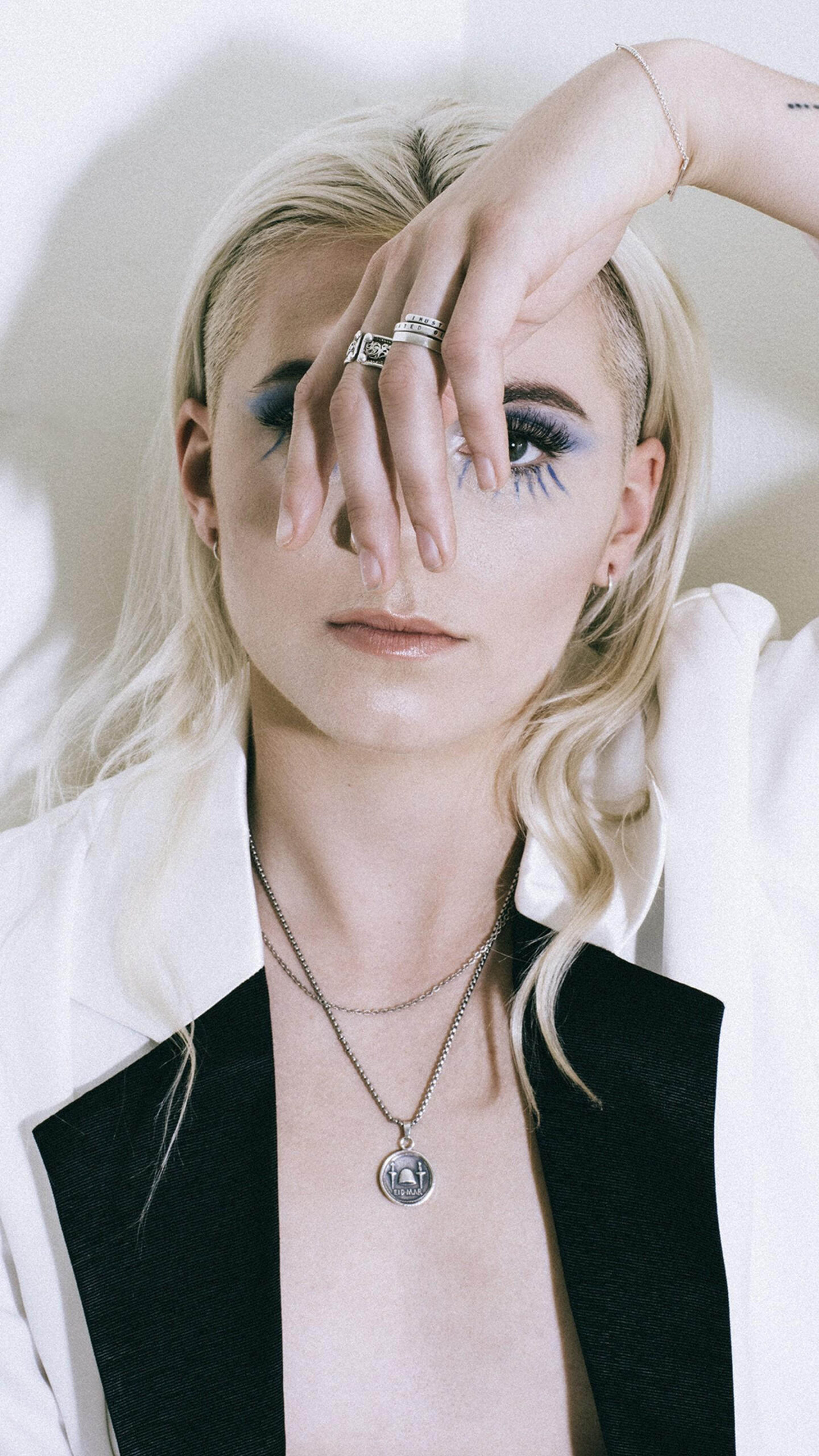 2018_Digital_LynnGunn_Byrnes_02.jpg