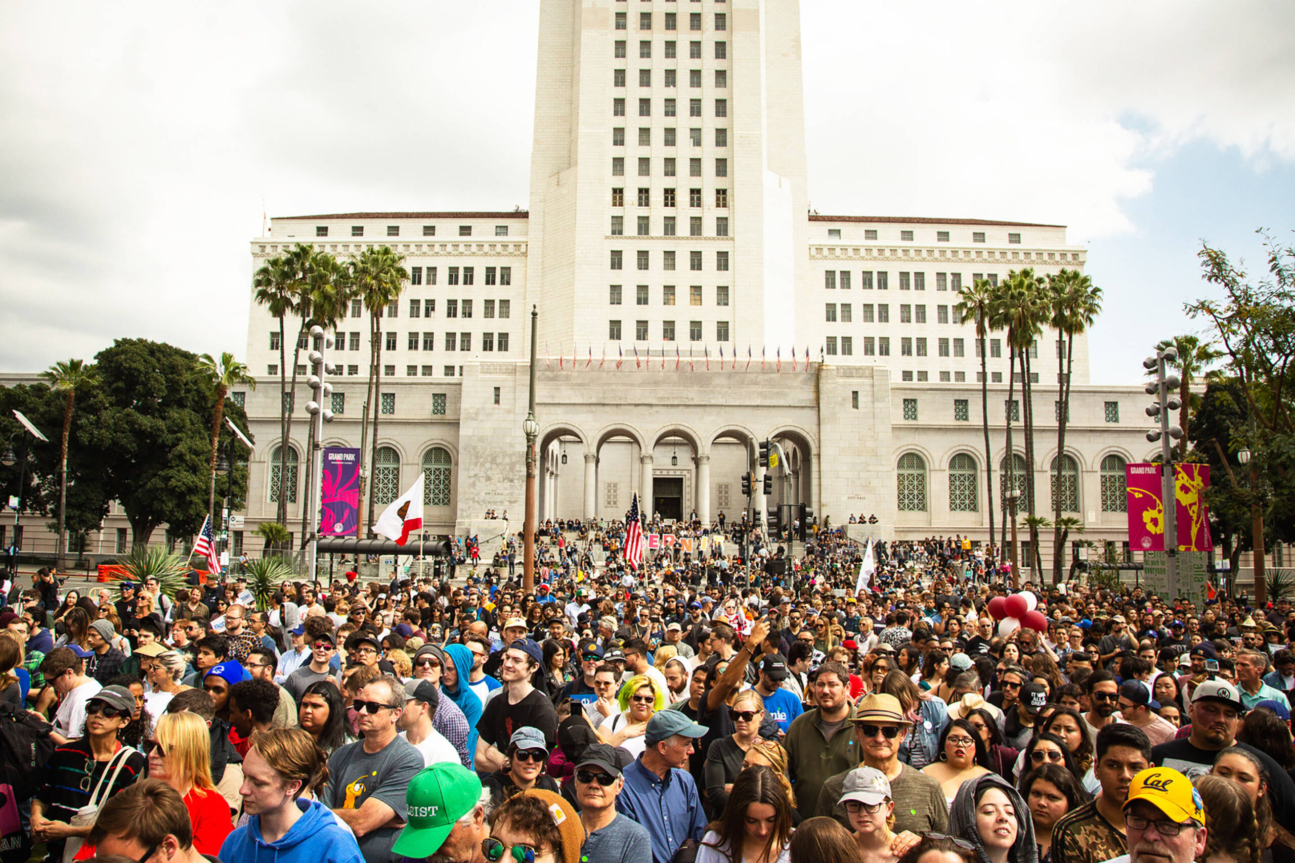 Bernie-in-DTLA_embed06.jpg