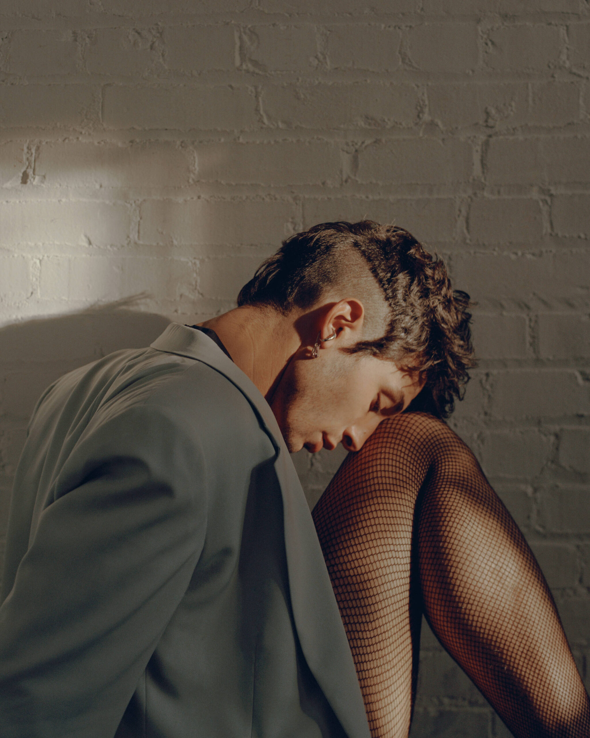 Ezra-Miller_(05B).jpg