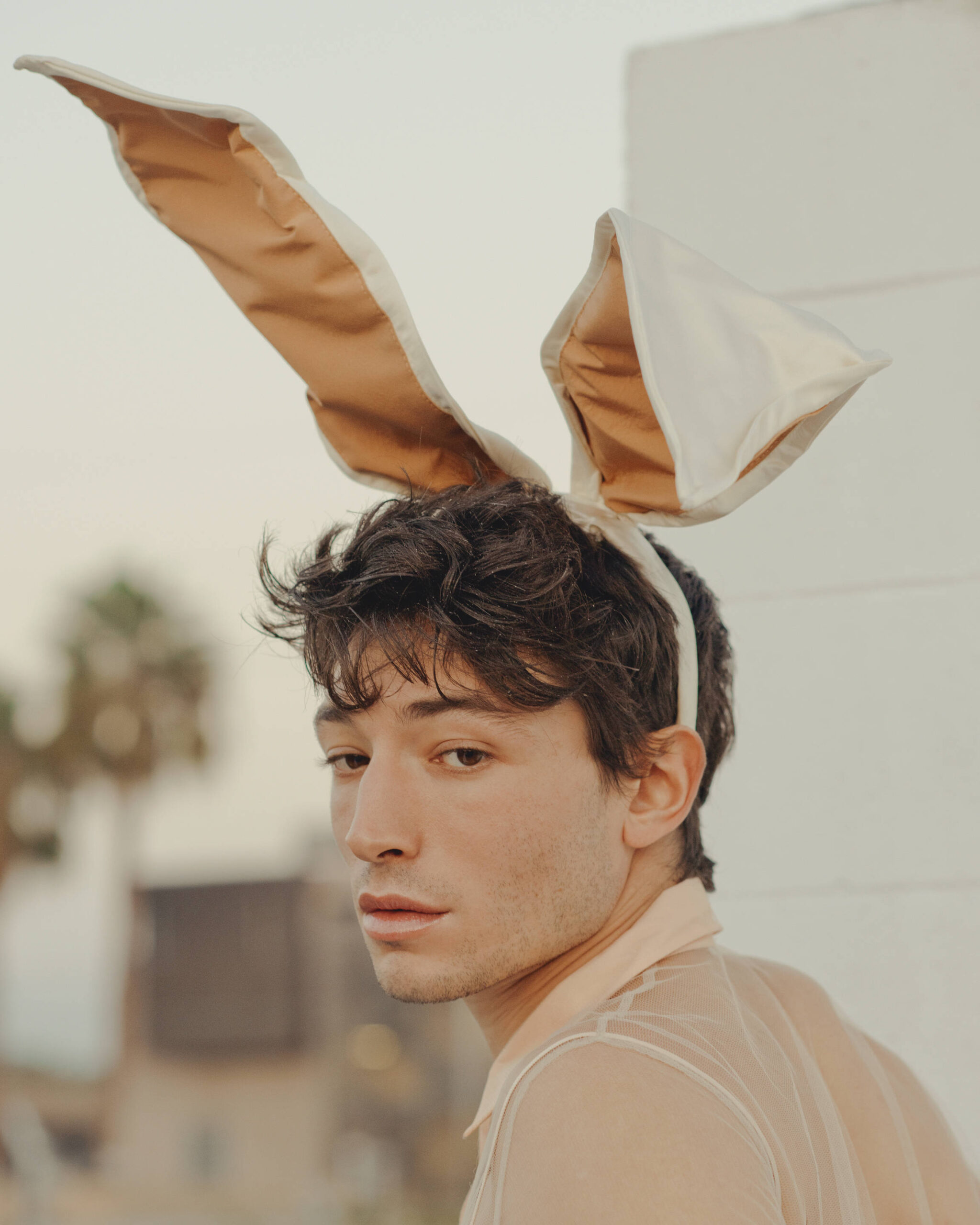 Ezra-Miller_(10).jpg