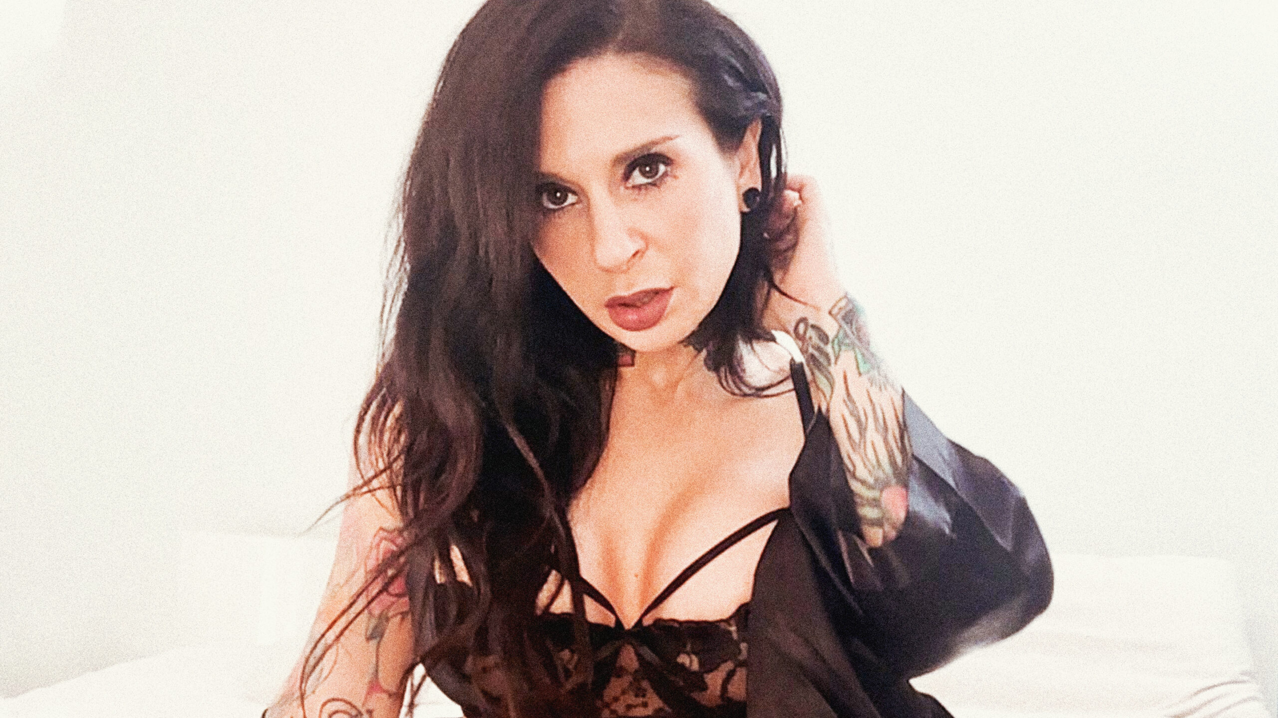 Quaranteam Workout Part Two With Joanna Angel