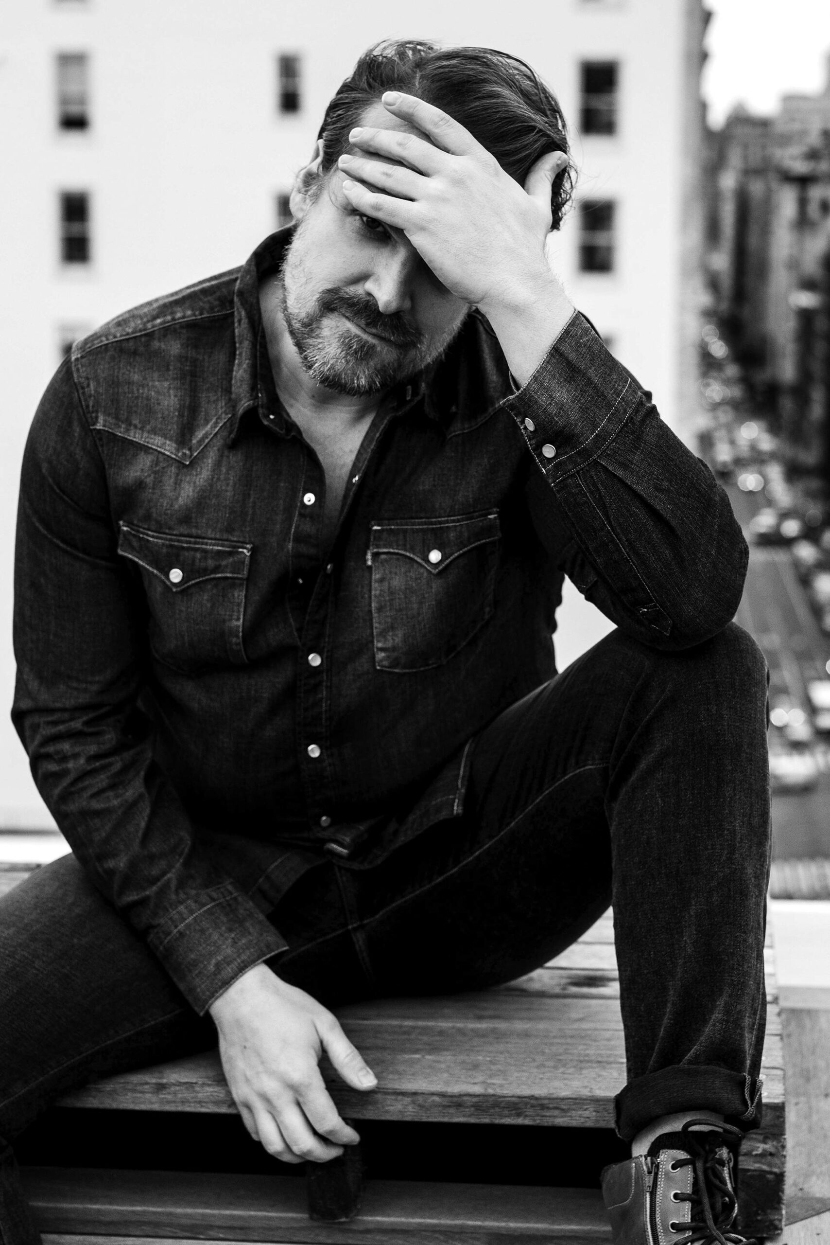 PLAYBOY_20Q_David-Harbour_embed05A.jpg