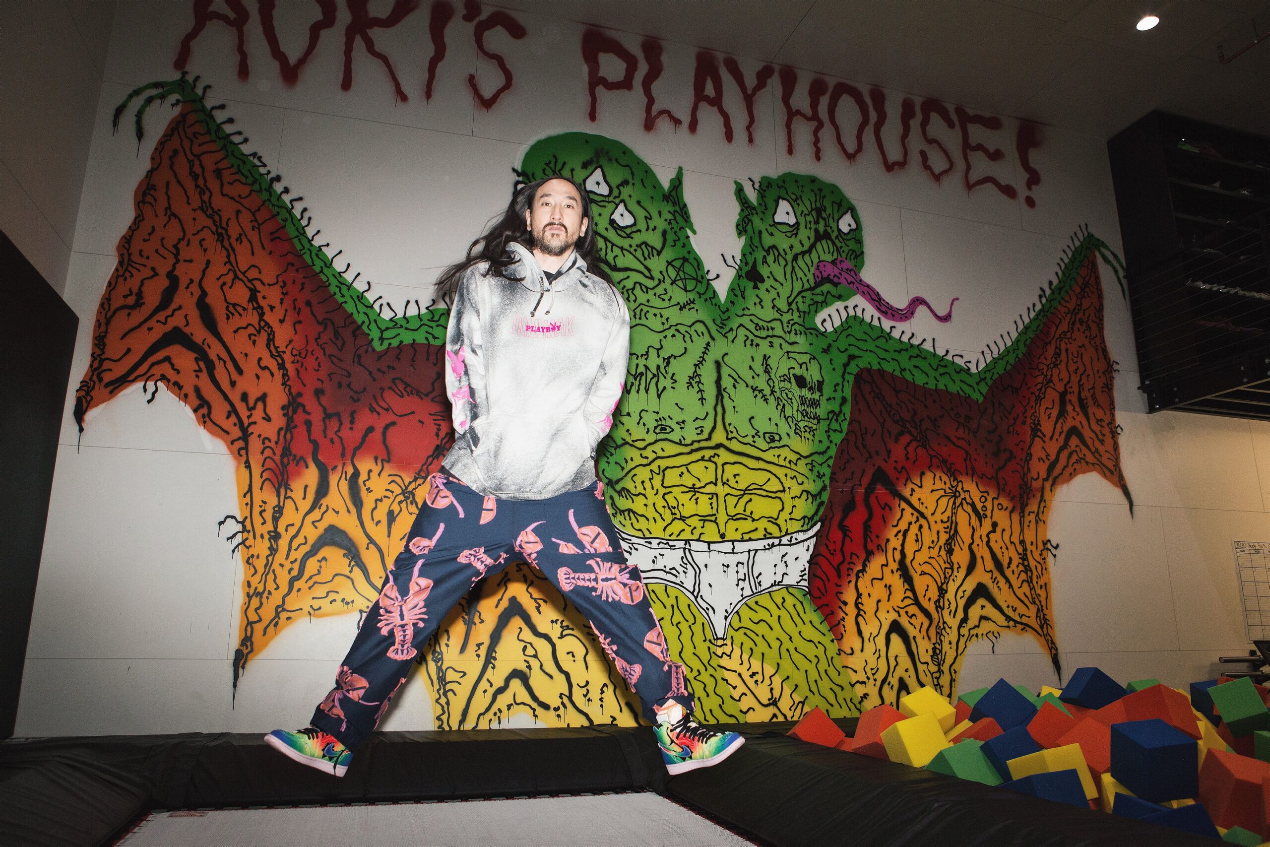 PLAYBOYxDIMMAK STEVE-AOKI 02