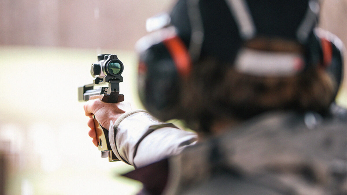 Playboy-She-Shoots 16x9