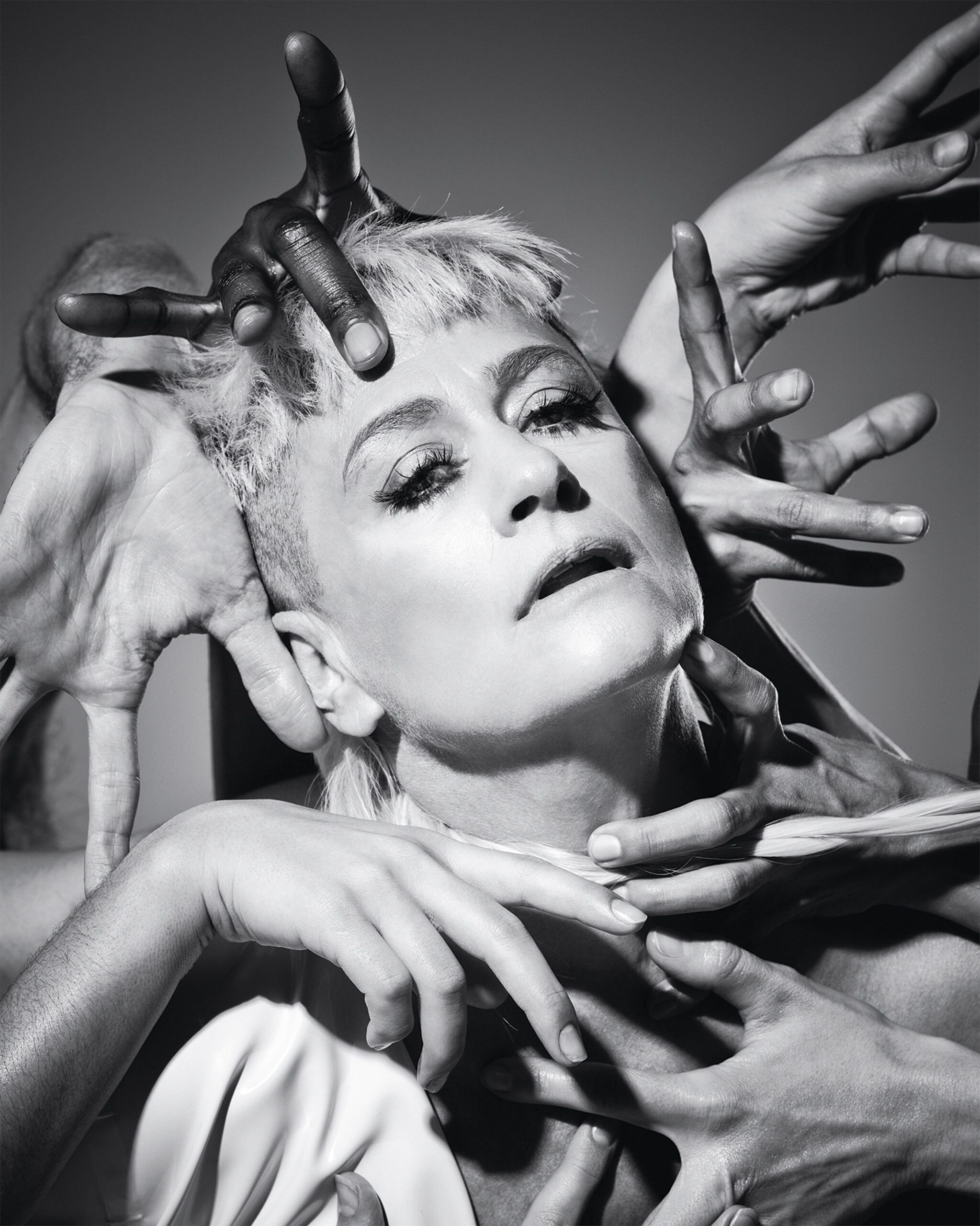 Playboy Peaches embed02B