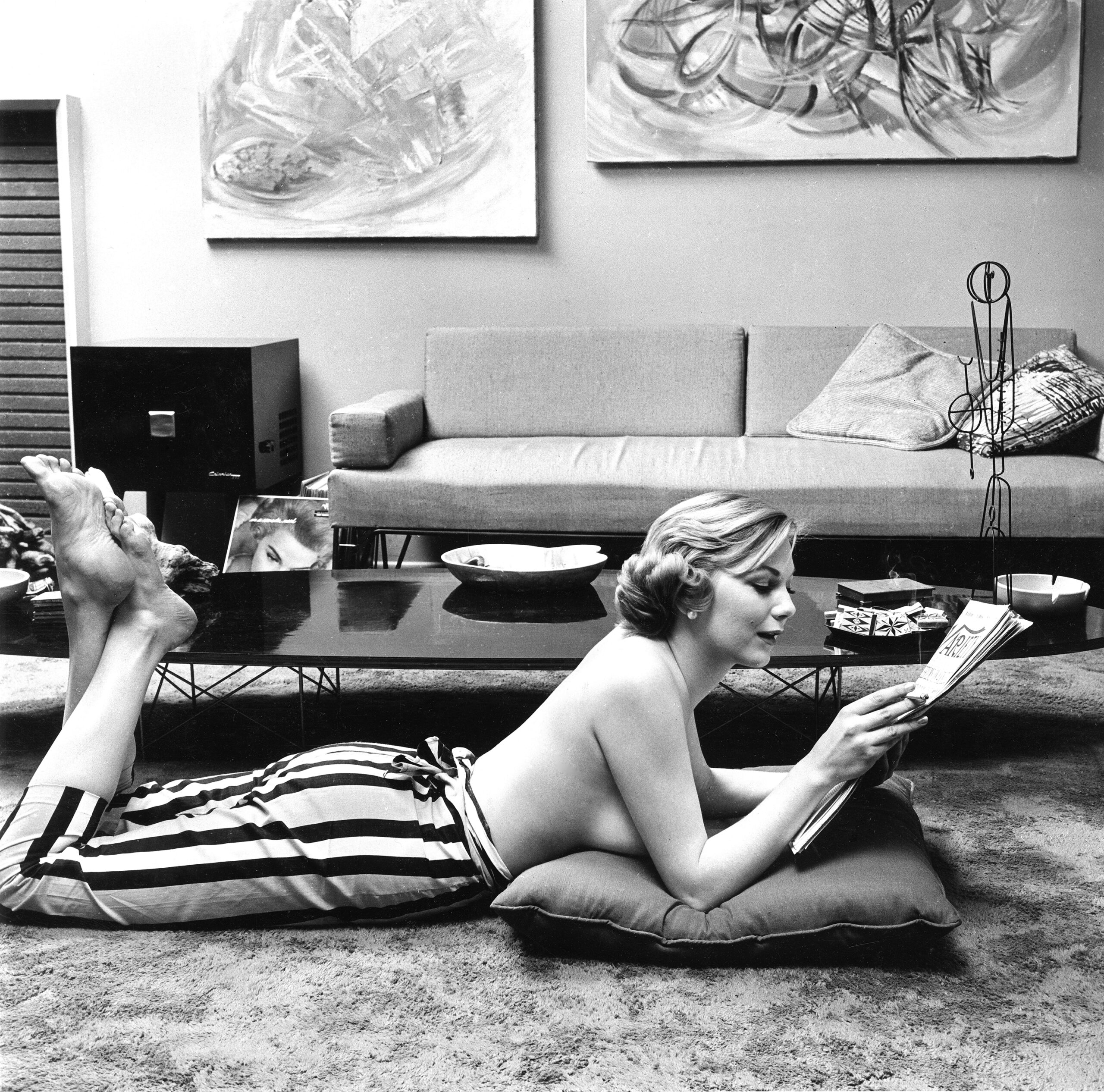 Playmates-at-Home-1950s-Gallery embed02