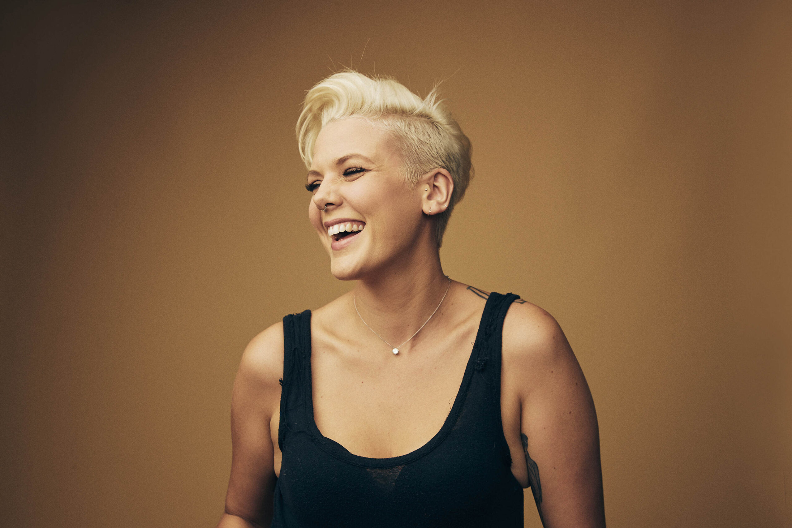 Pride2018_BettyWho_(03).jpg