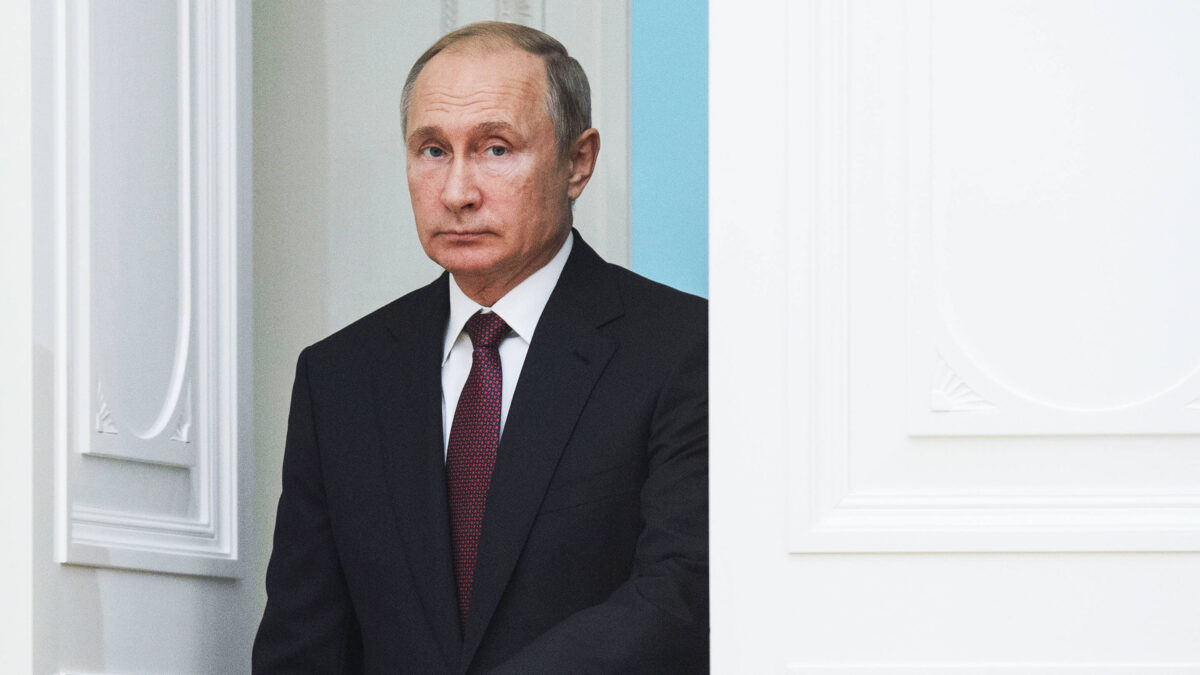 Steps-the-White-House-Is-Taking-To-Deter-Russian-Interference-2020_16x9.jpg