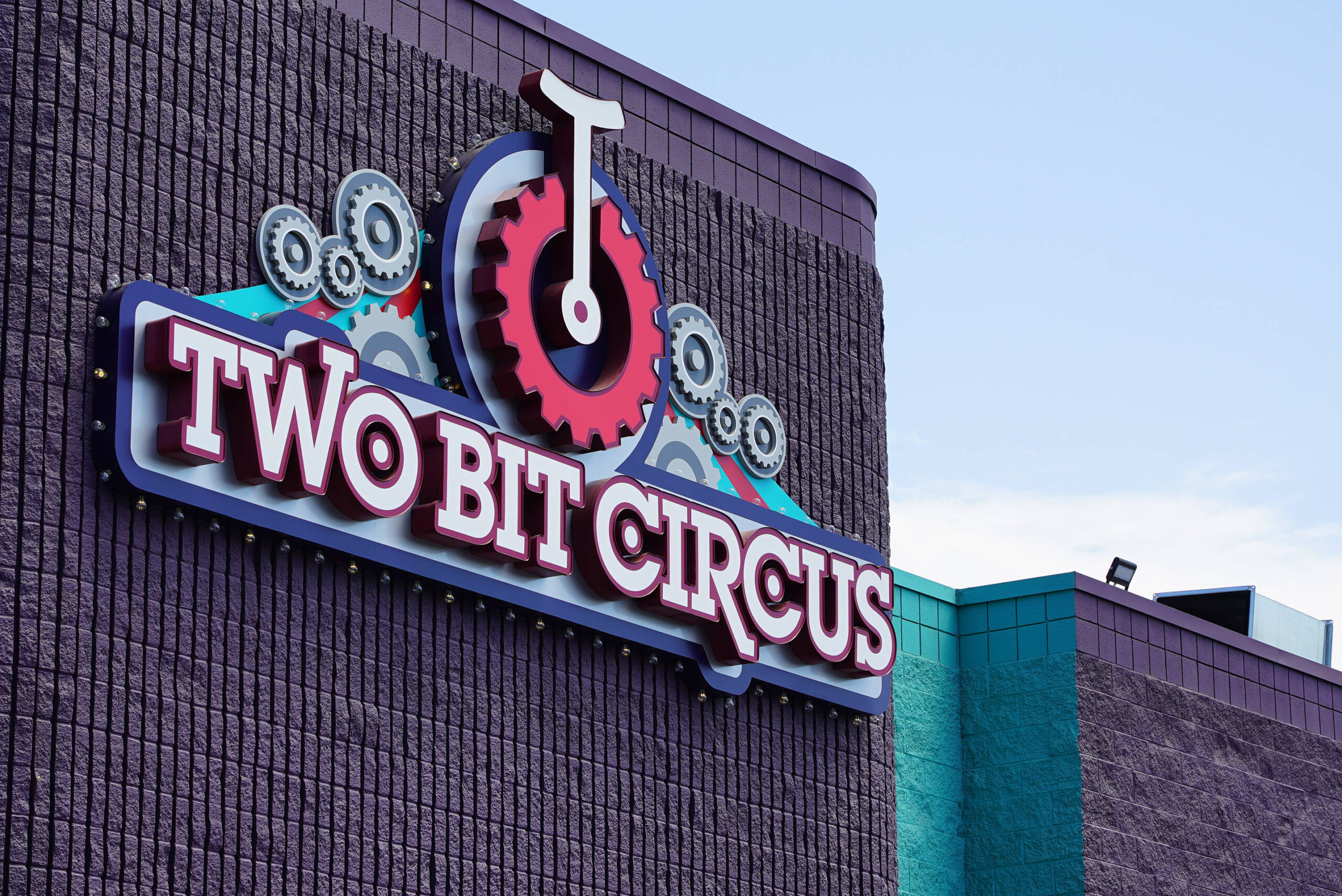 The-Two-Bit-Circus_EMBED1.jpg