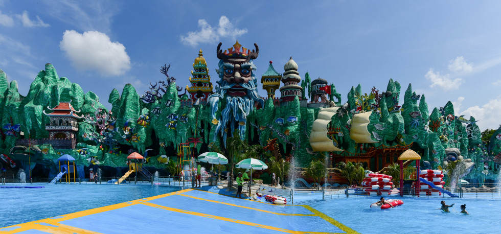 Vietnam-travel-buddhist-amusement-park-586-asset-2-full.jpg