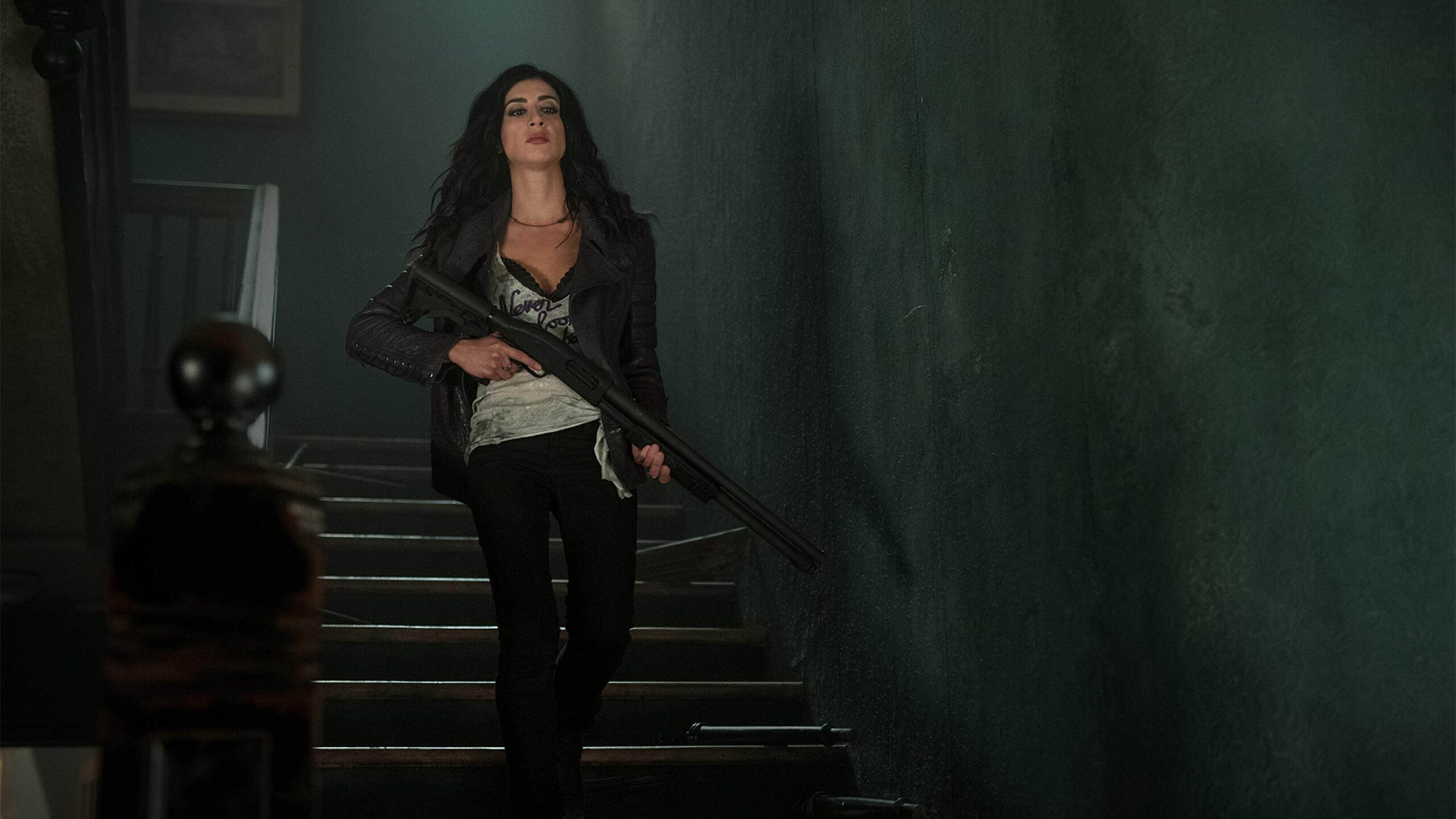 dana-delorenzo-ash-vs-evil-dead-interview-242-asset-2-full.jpg