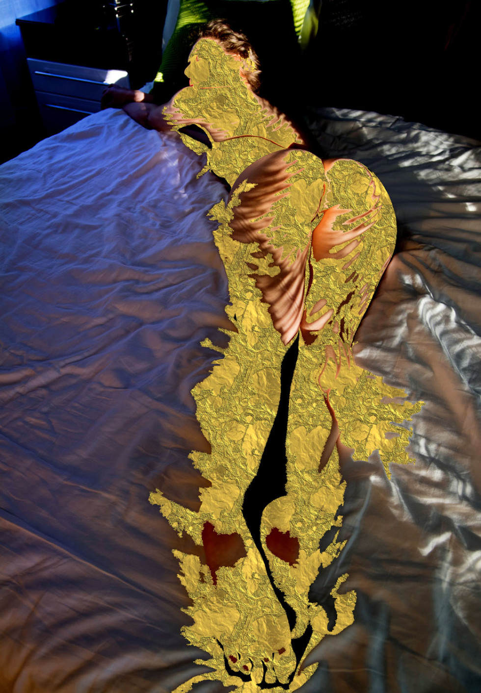 leah-schrager-goldfinger-suite-exclusive-photos-596-asset-4-full.jpg