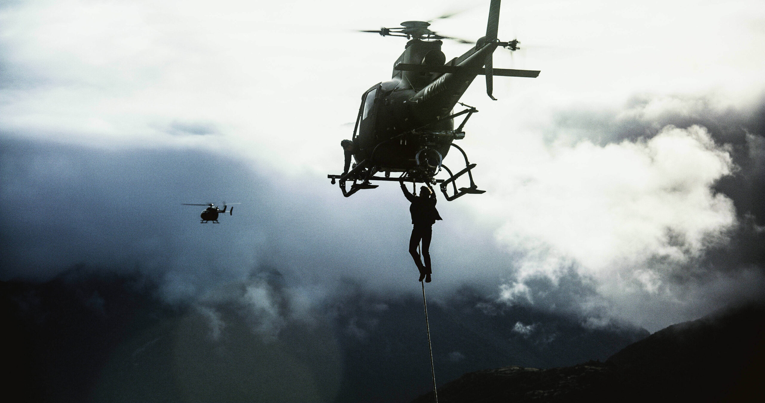 mission-impossible-stunts_(Paramount Pictures)_embed(3).jpg